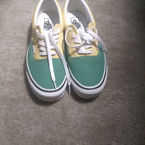 Vans Sneakers